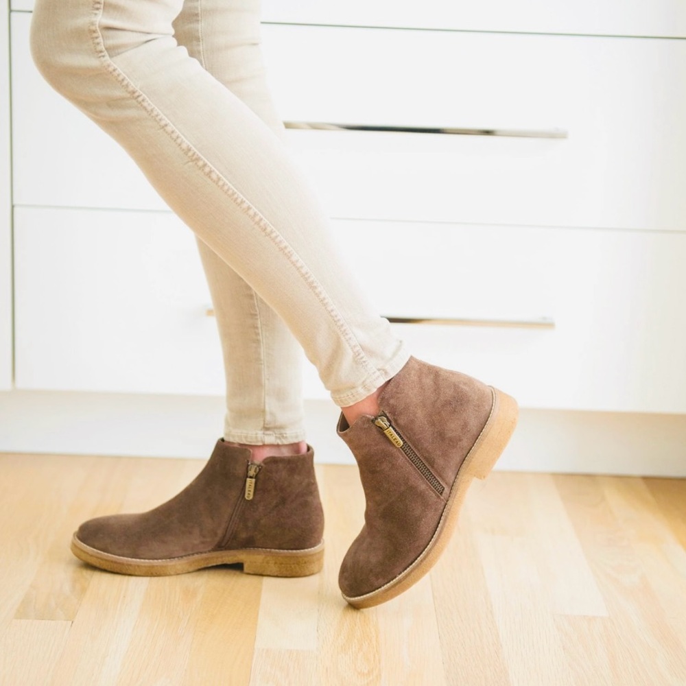 ITALEAU Foliana Suede Boots Booties 39 almost new!